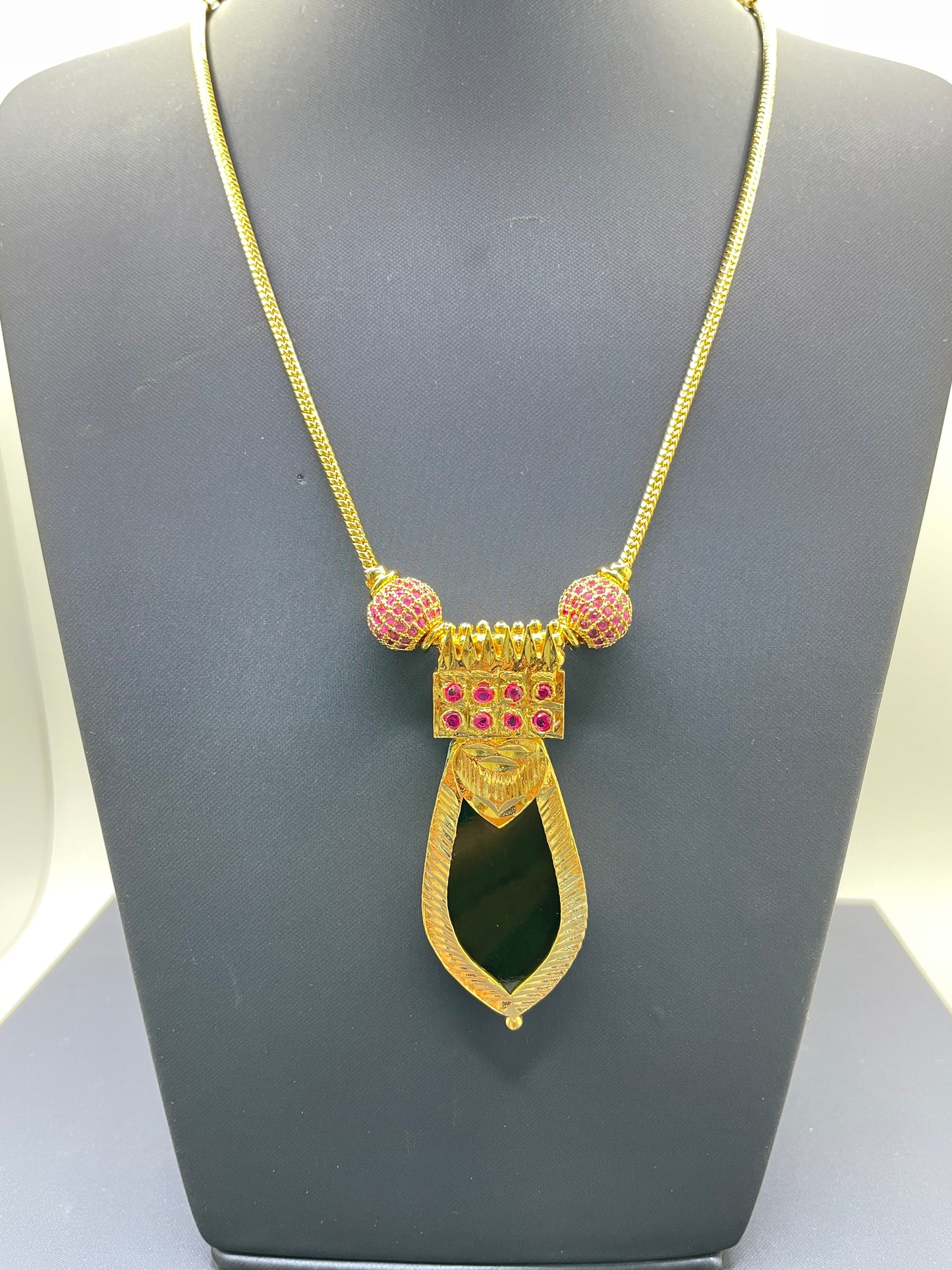 NECKLACE AND EARRING SET NS1010