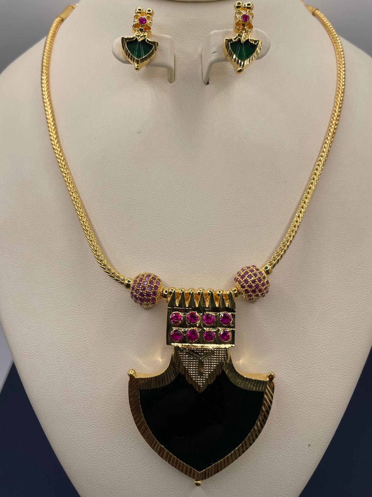 NECKLACE AND EARRING SET NS1011