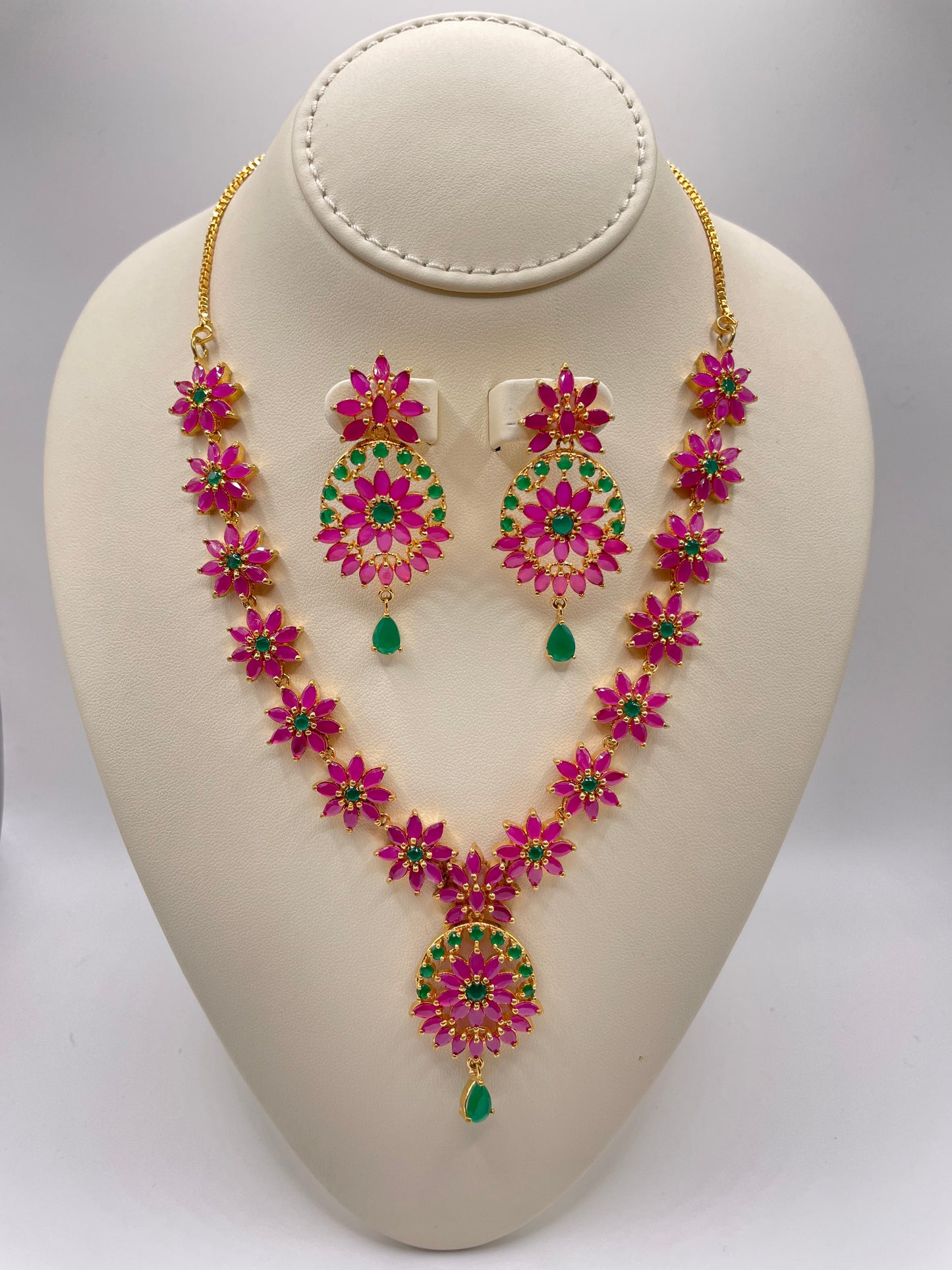 Fancy Necklace and Earring Set FNS1002